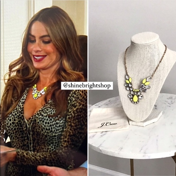ASO Sofia Vergara as Gloria in Modern Family Gemstone Crystal Statement Necklace - Picture 8 of 12